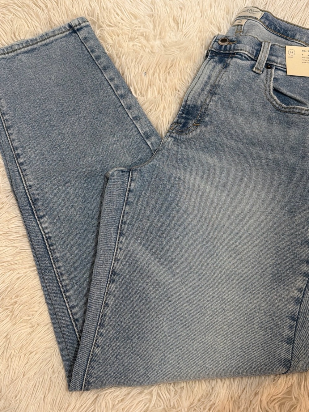 Universal Thread Light Blue Straight Leg Jeans